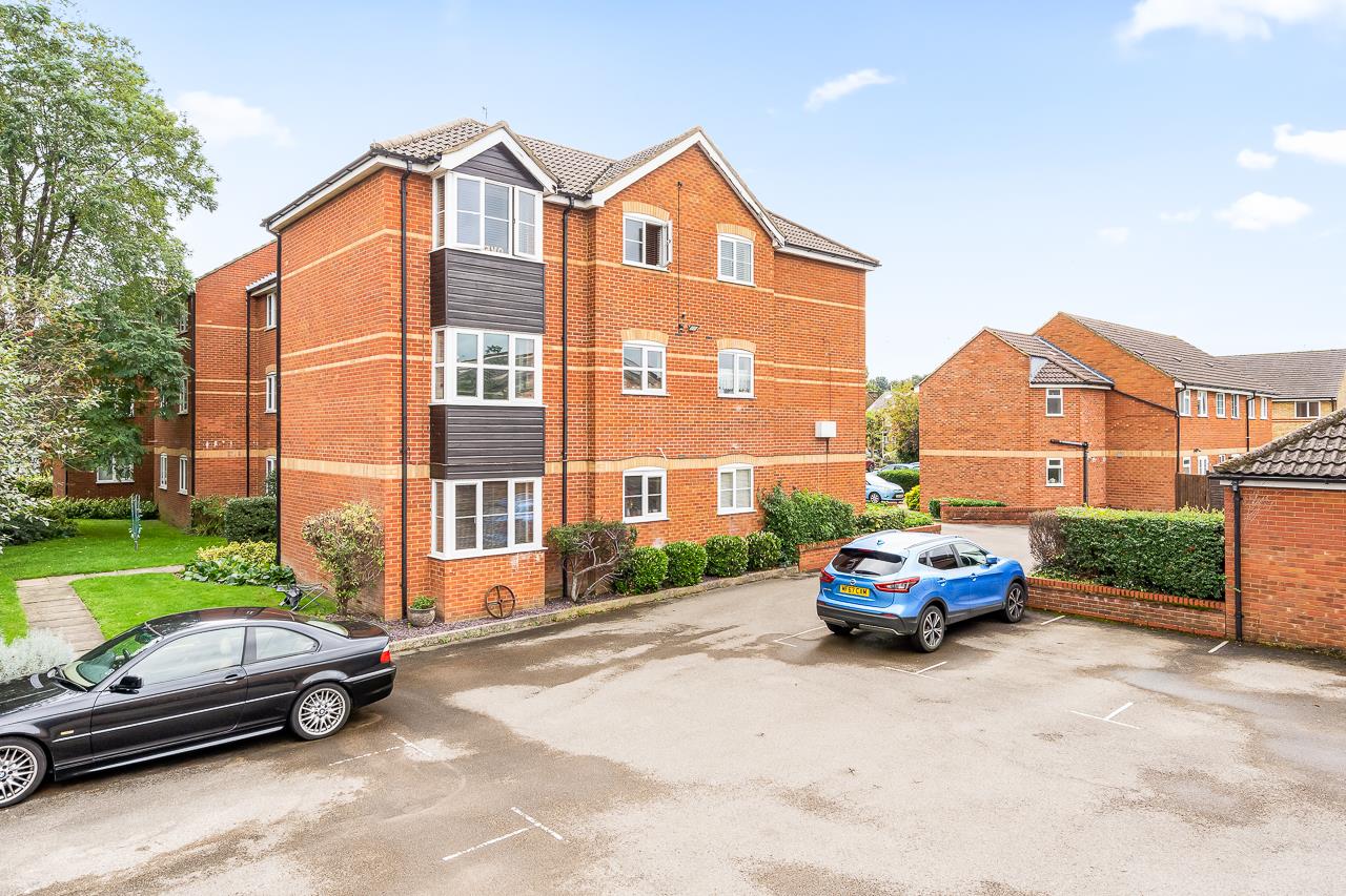 Tamworth Road, Hertford Alexander